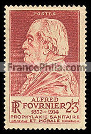 France stamp Yv. 748